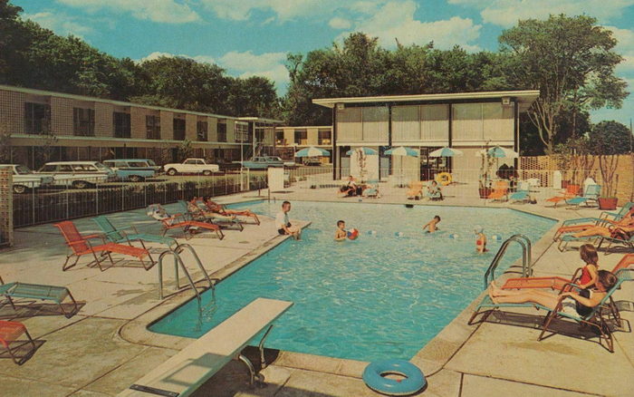 Fairlane Inn - Old Postcard (newer photo)